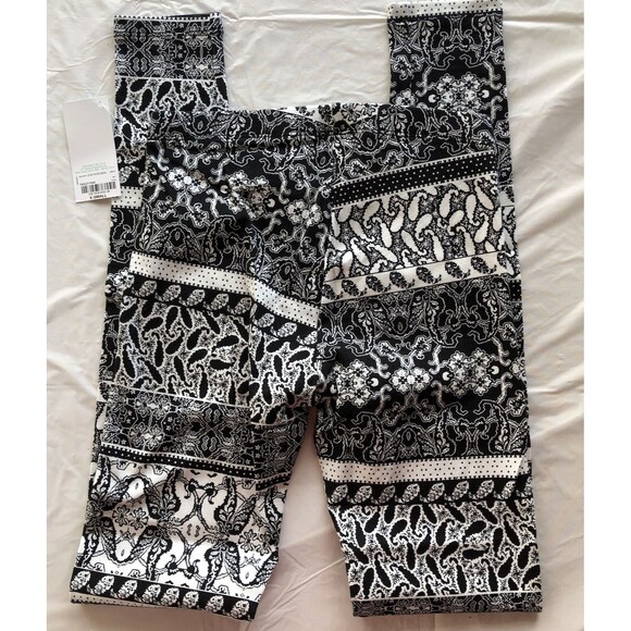 Decree Women's Leggings Paisley Park Black White X-Small Ankle Length - Picture 5 of 5